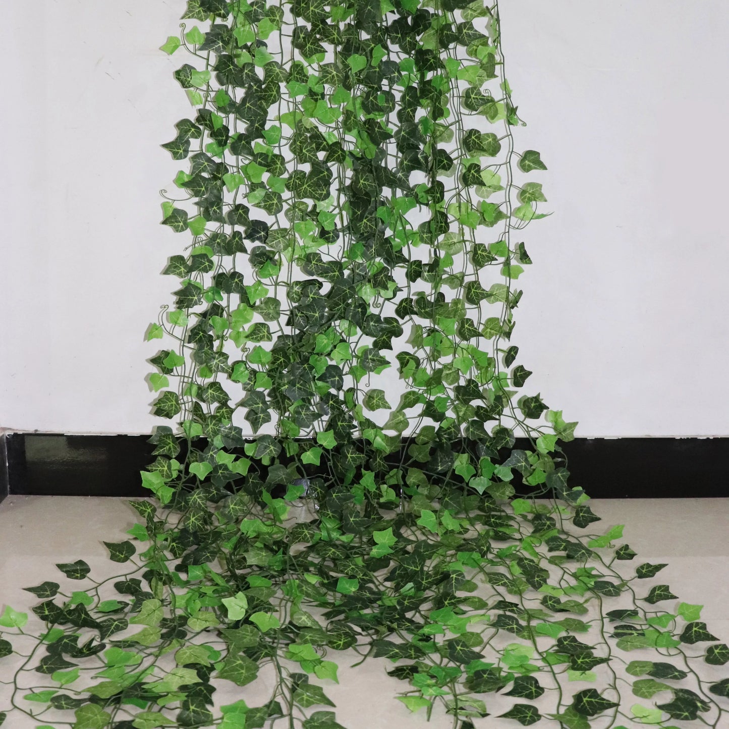 LushVine Elegance: 94" Lifelike Artificial Ivy Leaf Vine for Exquisite Home Decor