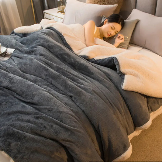 Ultimate Cozy Experience: Luxurious Winter Fleece Blanket